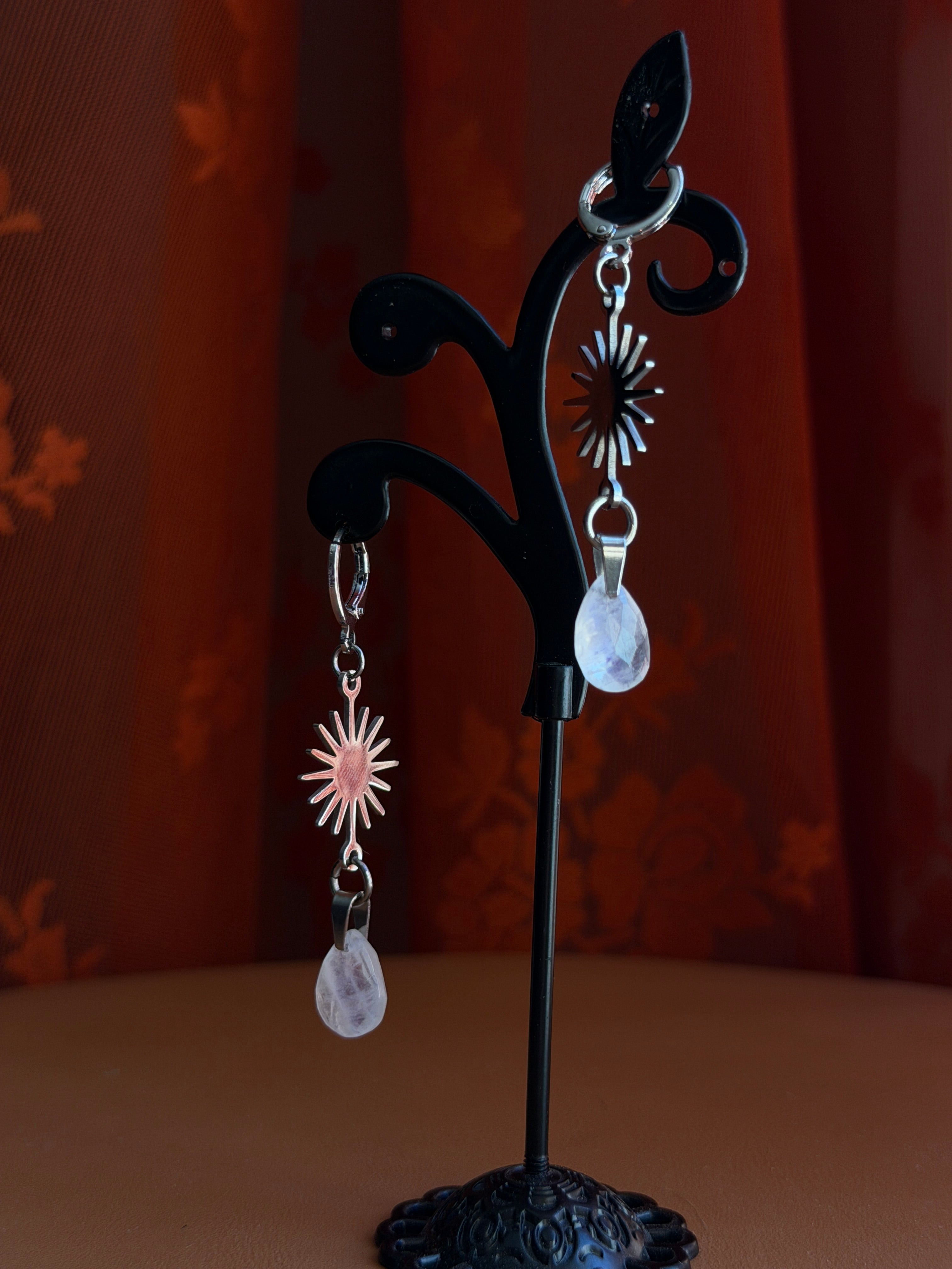 sunflare briolette moonstone earrings - silver