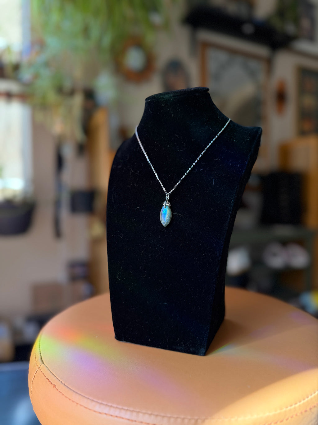 labradorite necklace with star accent - silver
